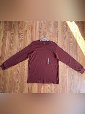 Uniqlo Men's Long Sleeve Crewneck Shirt - Brown